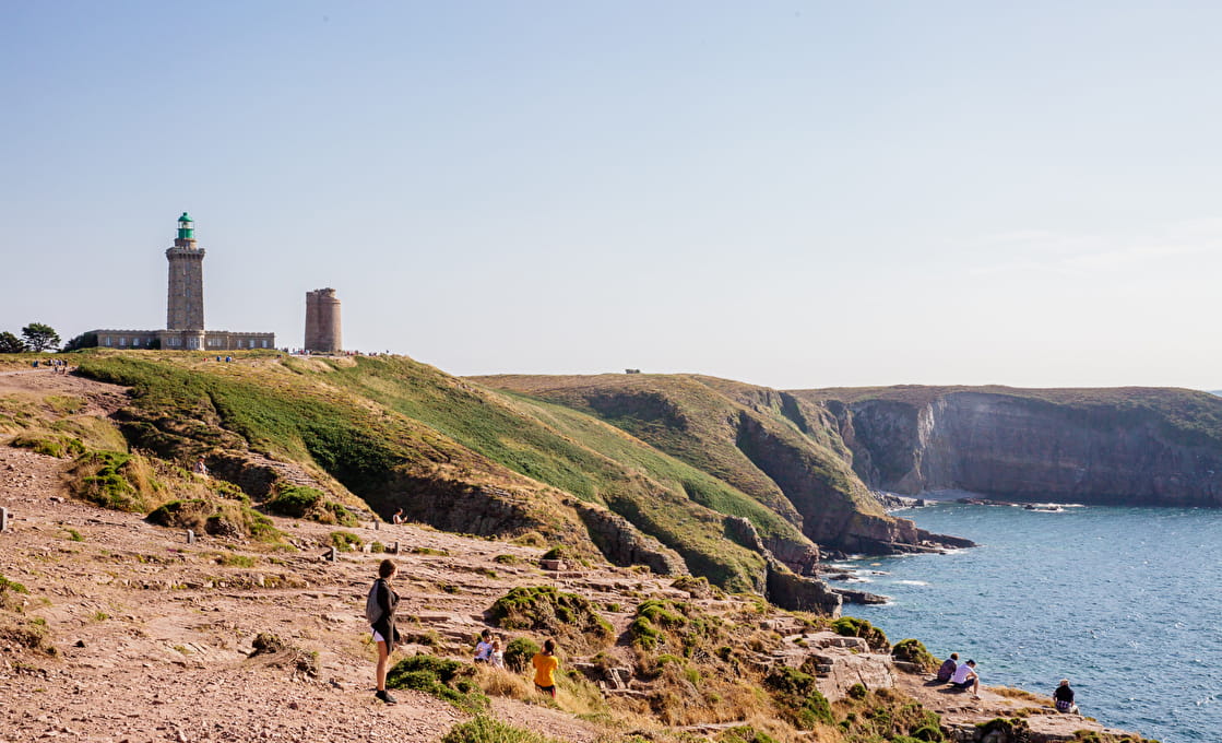 Cap Fréhel, vue phare du GR34 Bretagne